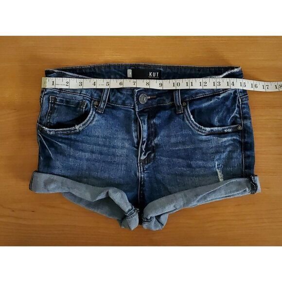 Kut From The Kloth Gidget Fray Short Denim Shorts SZ 4 - Picture 7 of 11
